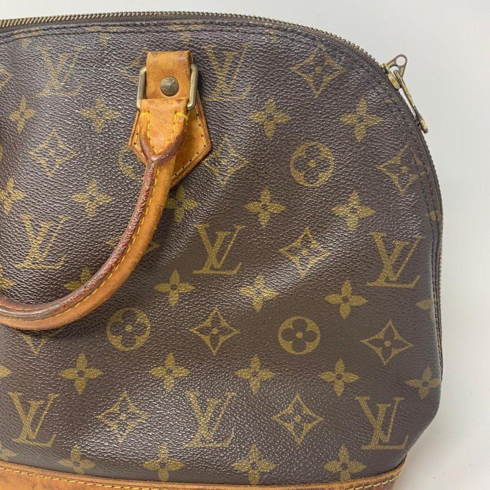 Louis Vuitton Alma PM - Picture 3 of 10